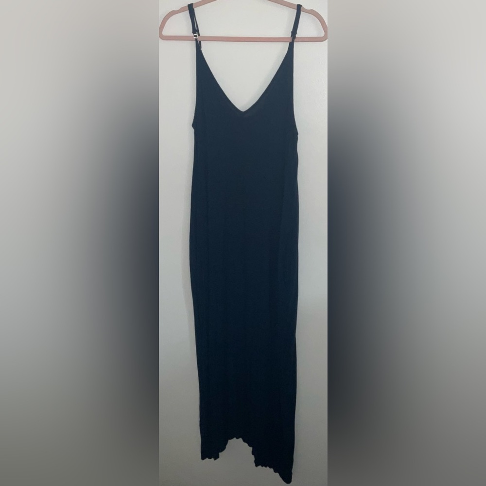 Lovestitch Navy Blue Ribbed V-Neck Maxi Dress - M/L